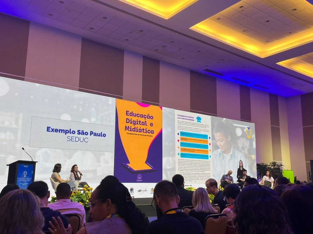 Bragança Paulista avança na construção do Plano de Educação Digital - Notícia sobre Educação