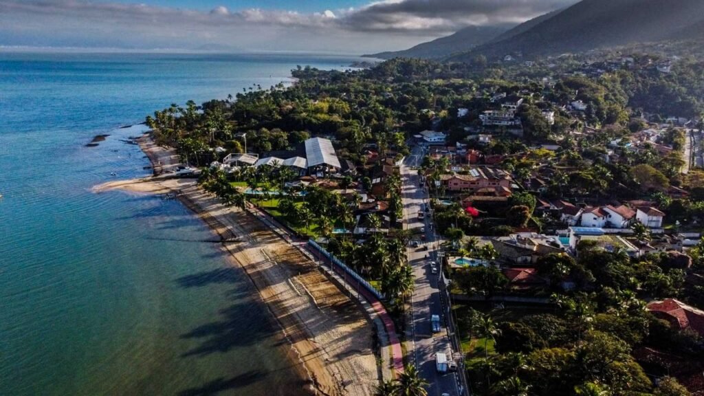 Ilhabela aplicará multas de R$ 100 para turistas que não pagarem taxa ambiental em Câmara e Prefeitura