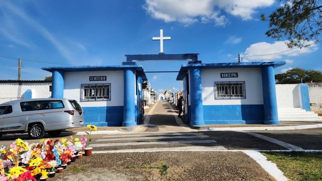 Confira os horários de funcionamento dos cemitérios no Dia das Mães na região do Vale 6 Confira os horários de funcionamento dos cemitérios no Dia das Mães na região do Vale em Câmara e Prefeitura