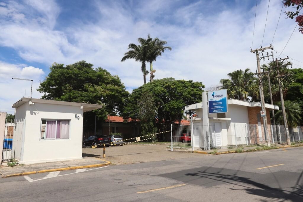Jacareí dará início à construção do novo Hospital Municipal com desapropriação do Policlin 3 Jacareí dará início à construção do novo Hospital Municipal com desapropriação do Policlin em Câmara e Prefeitura